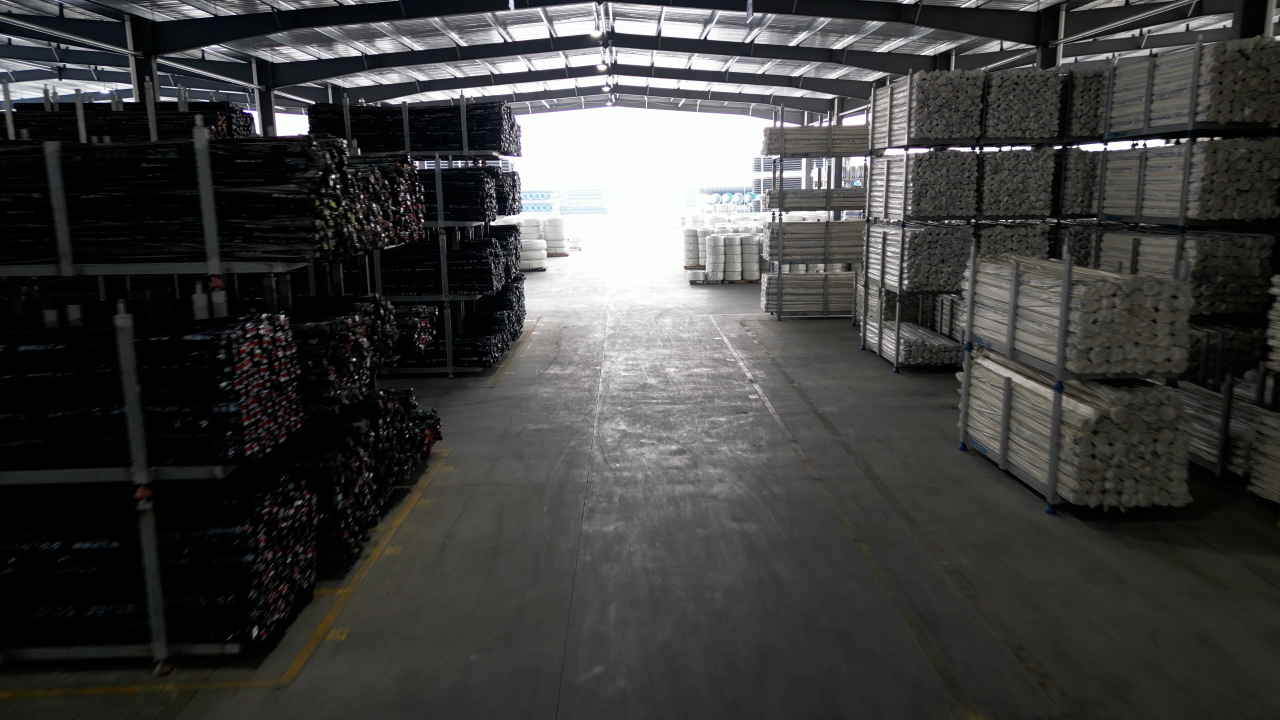 场馆建设，公元 HDPE 等管道 24 小时护航水电气